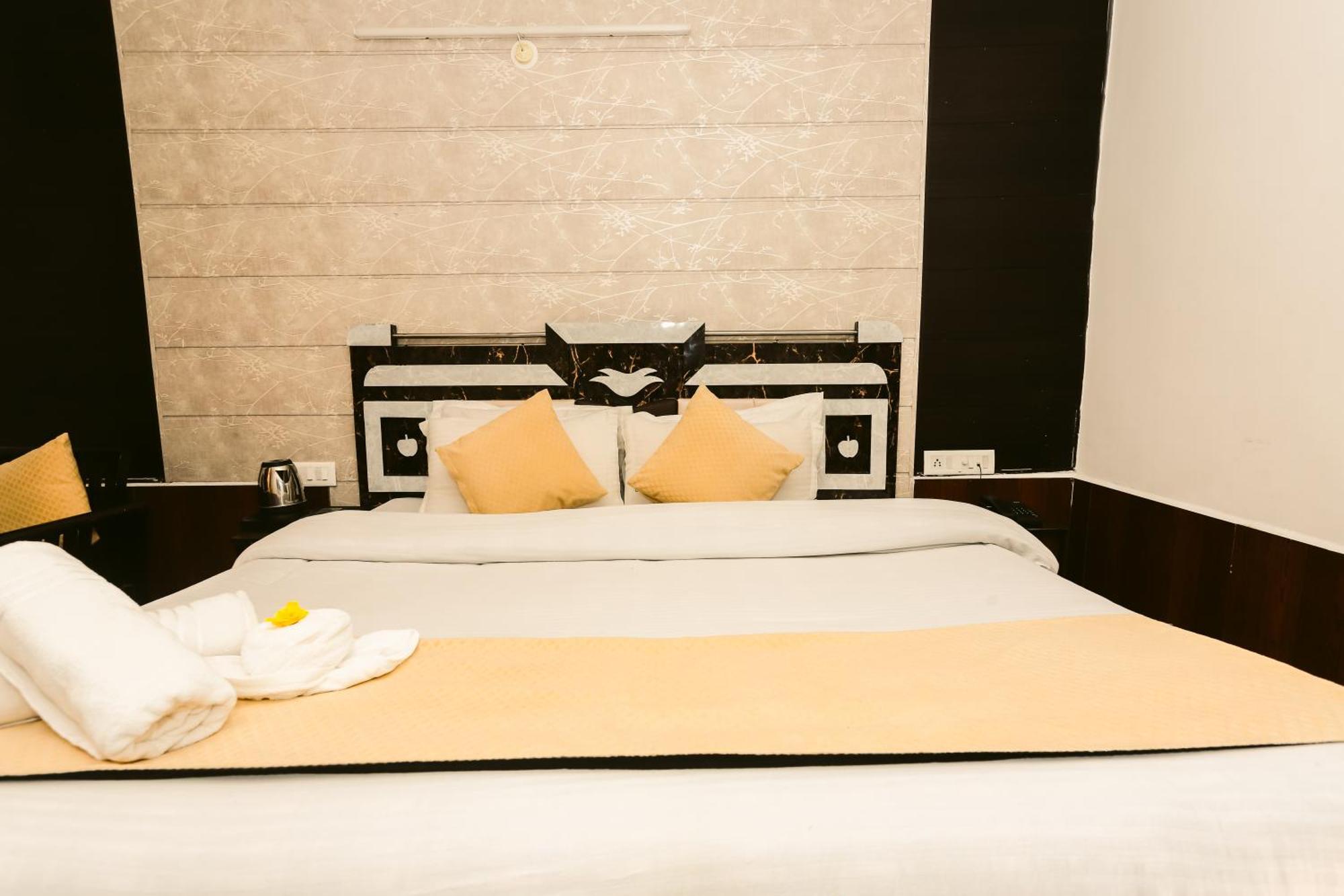 Mirage Grand 호텔 맥그로드 간즈 외부 사진